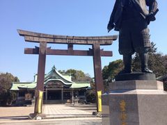 �������[����̖L���_�Ђւ̓��e�ʐ^1