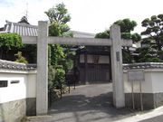 �����N�[������̖{�O���̓��e�ʐ^1