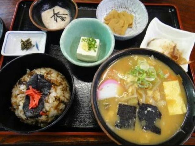 �����`��H�ł��B���ؔт͖����I�ׂ܂����I_�R�����H