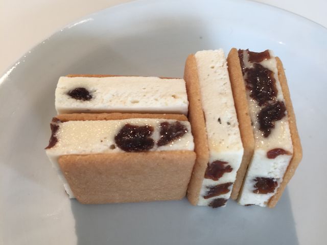 �Z�Ԓ��{�X�̋i�����ŐH�ׂ��}���Z�C�o�^�[�T���h�ł��B_�Z�Ԓ��{�X