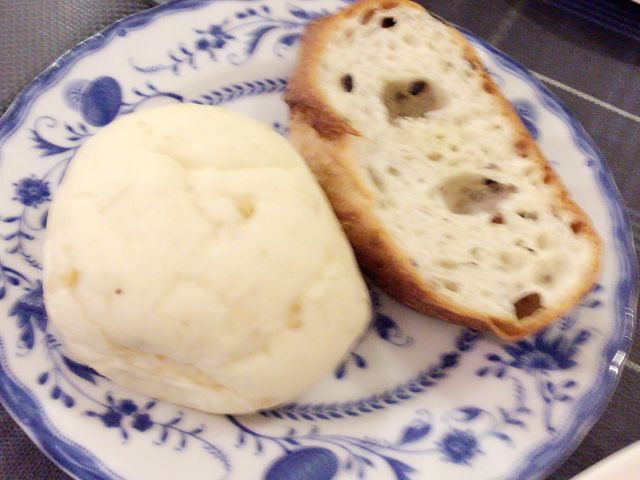 ランチのパン_ベーカリーカフェ・ペニーレイン