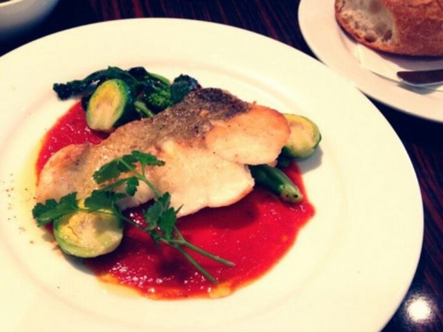 SNOWEE CAFE Xm[EB JtF̓eʐ^1