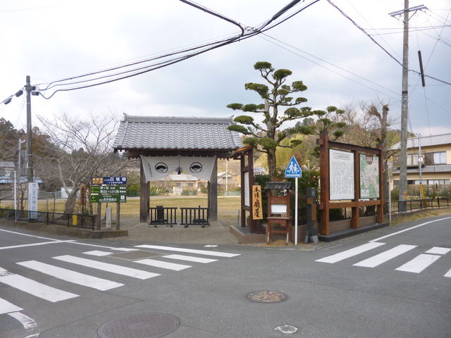 ����h�{�w���_����h