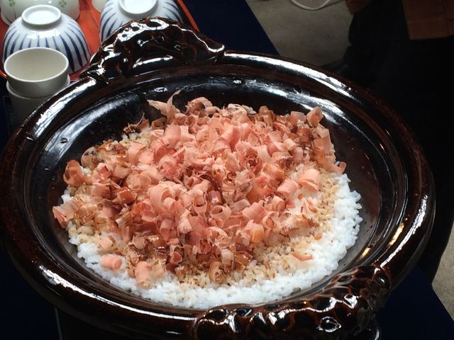 ���R�̌b�݂́A�l�����̂����ł͂Ȃ��āA���y��n���Ȃǌ����Ȃ��͂��B_�C���V�������