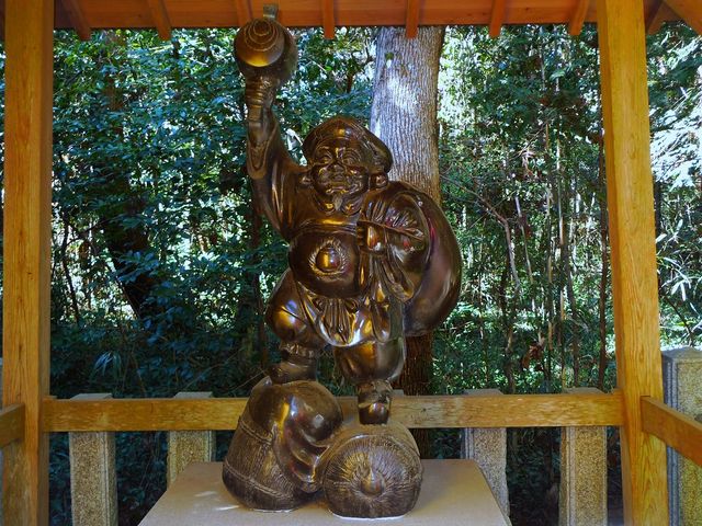 �g�N�T������̕l�̎����_�单�V�i�܏��_�Ёj�̓��e�ʐ^2