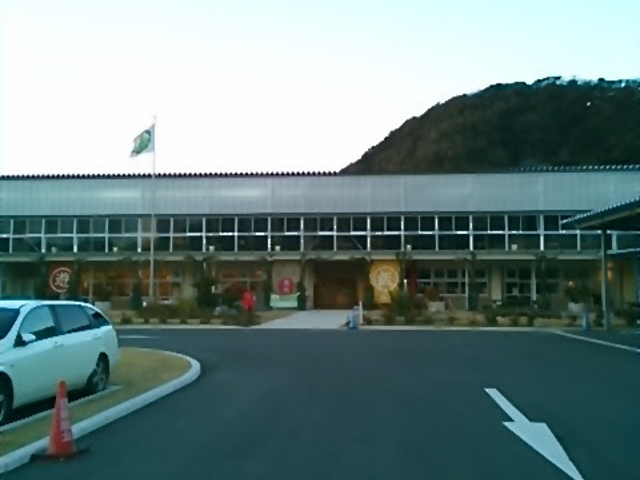 �w�����w�Z�̍Z�Ɂx�B_���̉w �ۓc���w�Z