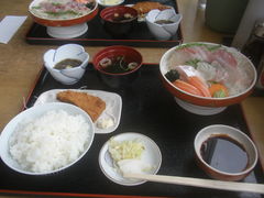 ʂW[W̏iƂ悤u[Cւ̓eʐ^1