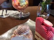 ݂GLACIELiObVFj̓eʐ^1