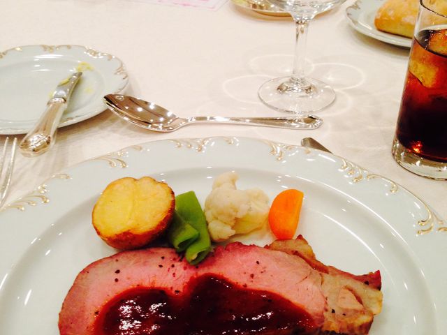 V[T[̃UEineX NuEW̓eʐ^1