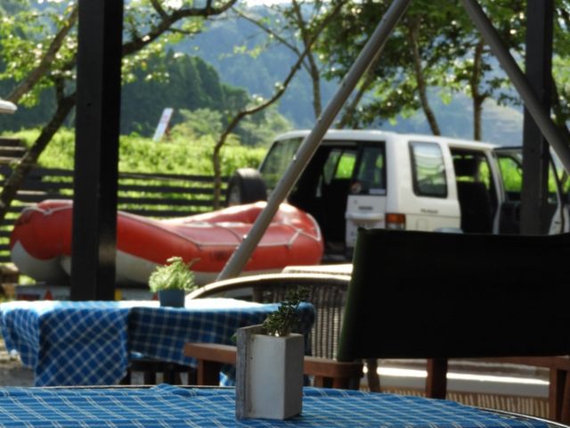 �X�^�b�t�������̃����`�A�p�G���A�����������܂����B���������āA������t�ɂȂ�܂����B_LAND EARTH (�����h�A�[�X)