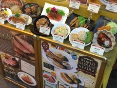 �|���^����̋�����C�I�� ���s�l���G�ۓX�ւ̓��e�ʐ^1