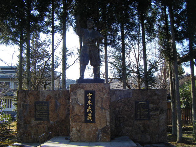 �N����̋{�{��������_�����̗��ܗ֖V