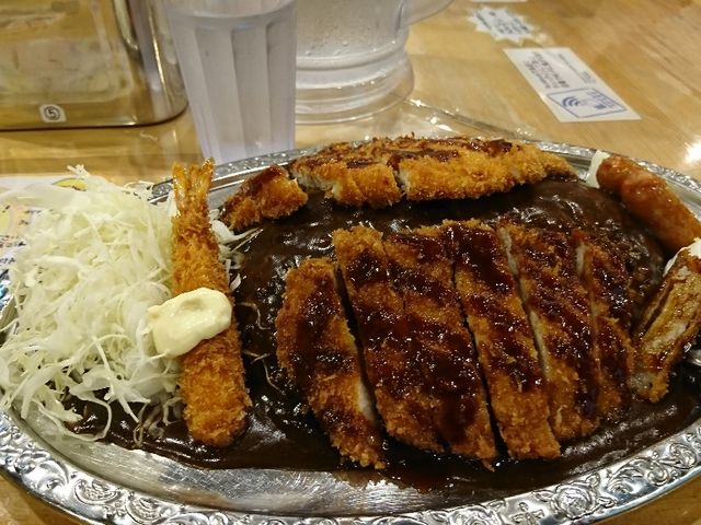 メジャーカレー(フルトッピング大盛)_ゴーゴーカレー池袋東口スタジアム