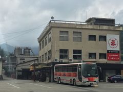 �g��������̍���𑢁@��V�قւ̓��e�ʐ^1