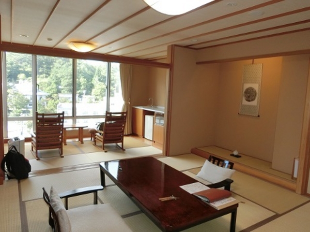 �q��_���É��� �]�_