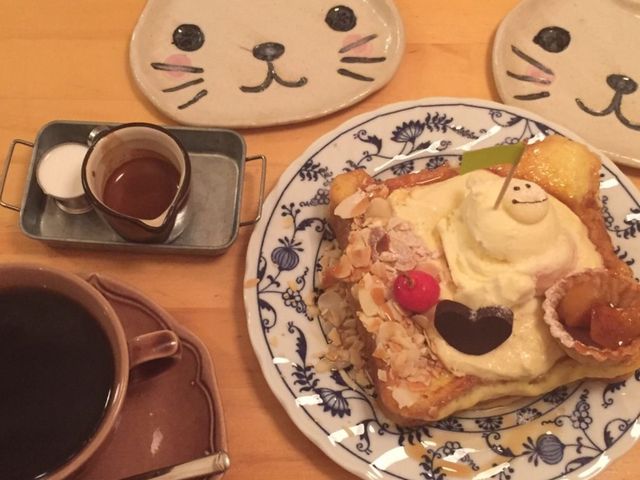 ��������񂳂�̃��e�n�[�g�J�t�F�̓��e�ʐ^1