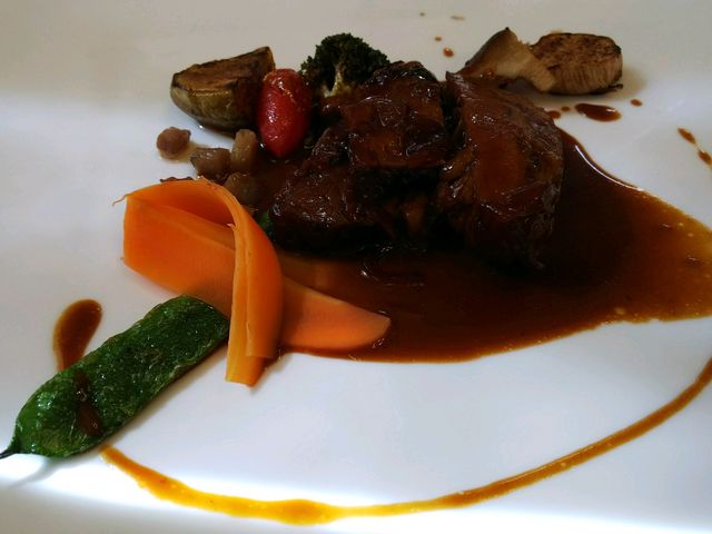 VFt̂߃` قٓ̐ԃC_gA@[O Trois Vague