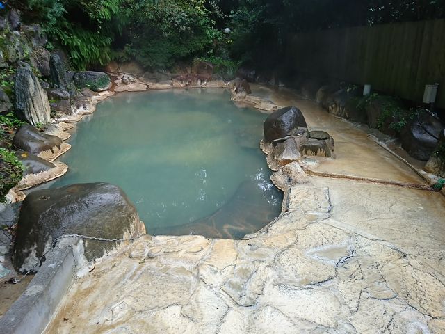 RۂɌ򂪈ĂÂтZ܂BD̉ɕtĂ܂B_Ey