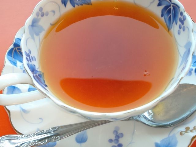 ݂䂳̕q gY JtF̓eʐ^2