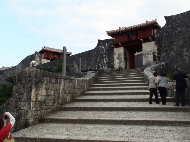 ����̉���ʂ��ĊK�i���������ɂ���_�����