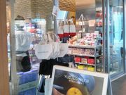 usaDEAN & DELUCA CAFE ROPPONGI̓eʐ^1