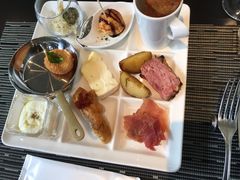 ̃NXze TERRACE&DINING ZEROւ̓eʐ^1