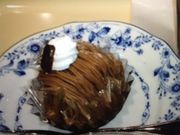 �p���t�F����̃h�g�[���R�[�q�[�V���b�v �J���Q���ړX�̓��e�ʐ^1