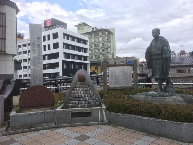 銅像_松尾芭蕉の銅像