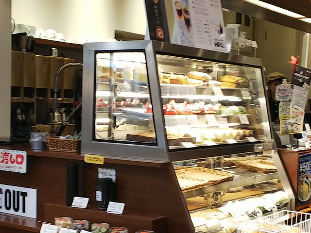 ւ̃R[q[M[ q CIɒOzX̓eʐ^1