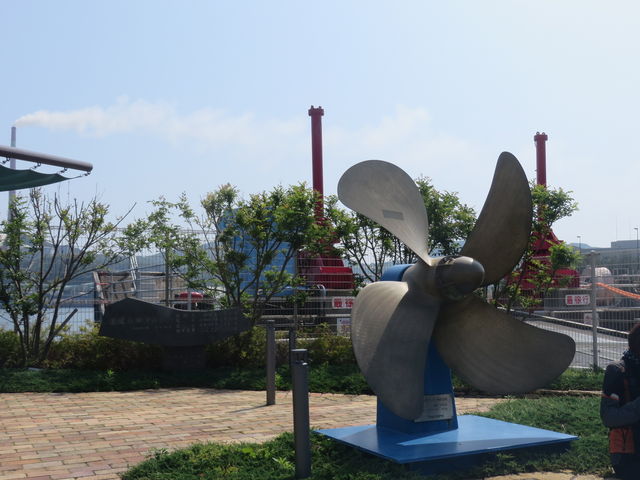 �����t�F���[����_�֍蔼��