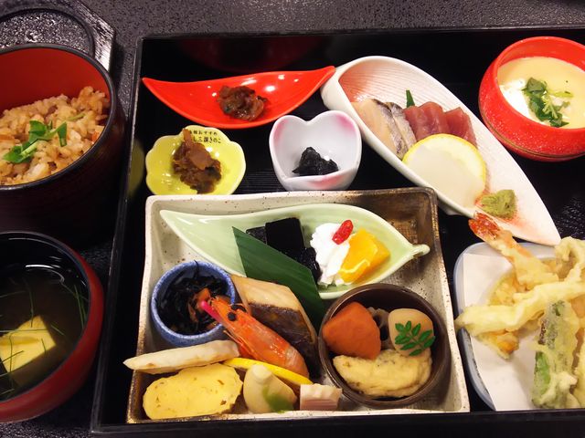 �o�����ĕٓ��B_�z�e�����̖{