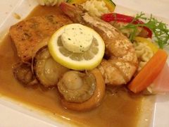 Mreẽx[J[JtFEyj[Cւ̓eʐ^1