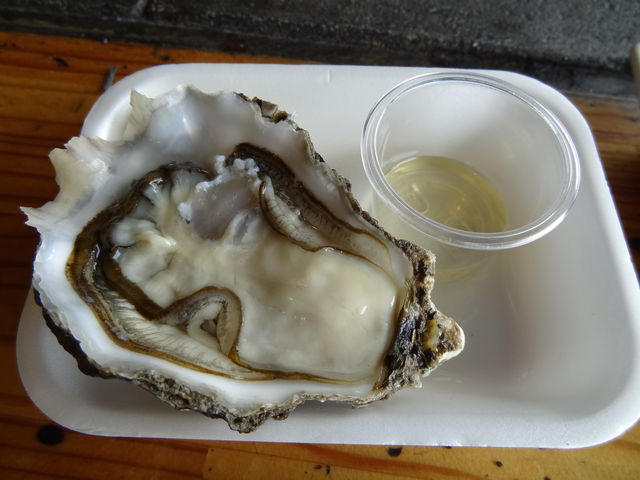 ���ŐH�ׂ鉲�y�@�����Z��_���̉w���݃O�����p�[�N�E���ݖ��o�^�[�~�i���E�R���L���G