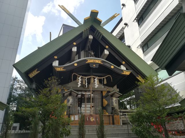 �r���̒J�Ԃ̐_�Ђł��B_�z�y�_��