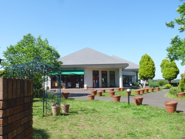 gV[̂͂܉Ԃ̍X}lX̓eʐ^1