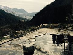 }LTg̔nȉ@]̓ւ̓eʐ^1