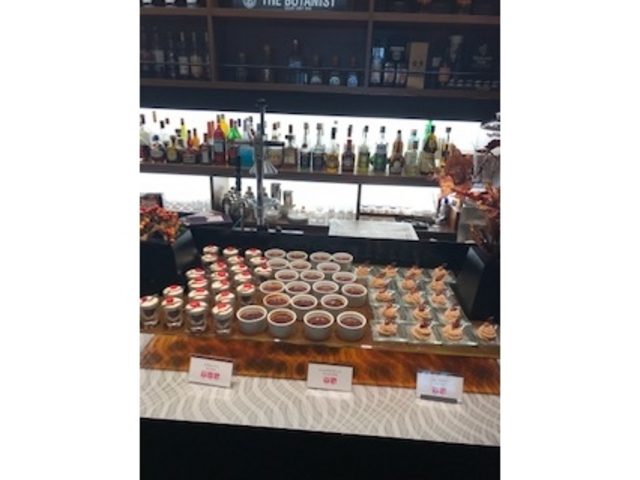 �O���X�`���R�P�[�L�E�`���R���[�g�u�������E�����u����_�I���G���^���z�e���L��