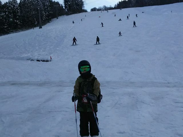 2018�N11��24���ߌ�݂̂܂��G���A
����_������X�L�[��