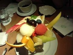 ނ̐Dt[cp[[ rܓXւ̓eʐ^1