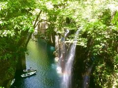 ���E�̋�����̍���䋬�݂��{�[�g�ւ̓��e�ʐ^1