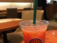 喫煙室あり タリーズコーヒーショップ博多駅マイング店 Taste The Difference Tully S Coffee の口コミ じゃらんnet