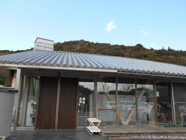 �育��ȉ��i�ŉ���ɓ����_�삠�킶����