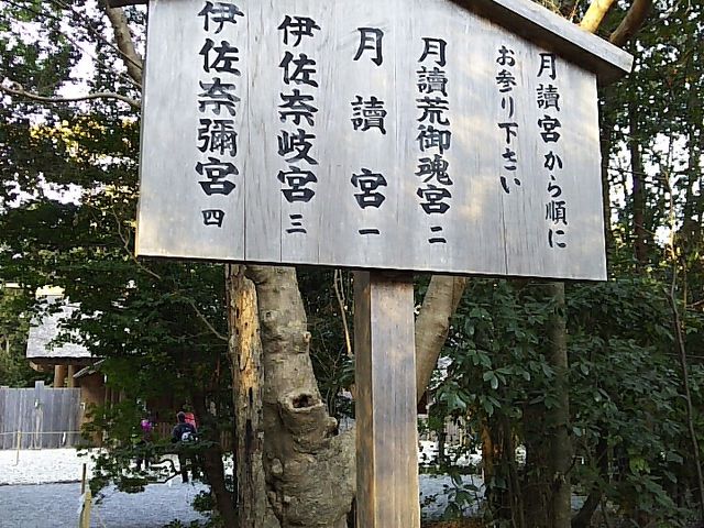 �Q�q��_���ǋ{