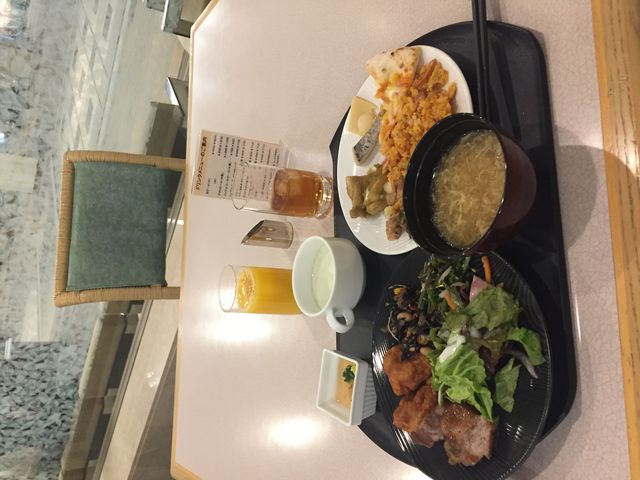 �m�H_���[�K���C�����z�e�����q