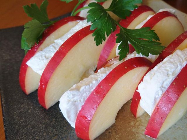 �����S�̃N���[���`�[�Y�T���h_�j�b�J�E���X�L�[�]�s������