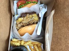 ߂318̃VFCN VbN AgbXiSHAKE SHACKjւ̓eʐ^1