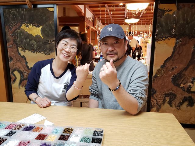 ���E�łЂƂ����̃u���X����_�M�������@