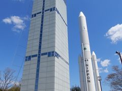 V񂳂̊pcsXy[X^[ERXnEXւ̓eʐ^1