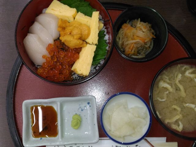 しゃこちゃん丼_食事処 おさない