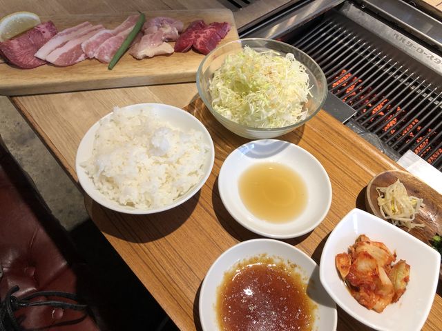 5퐷_n`n` HACHIHACHI \AX